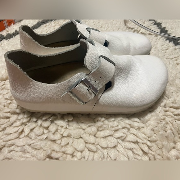 Birkenstock leather Clogs Size 10W / 8M - Picture 3 of 5